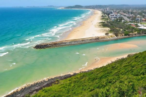Coastal Escape Burleigh Heads